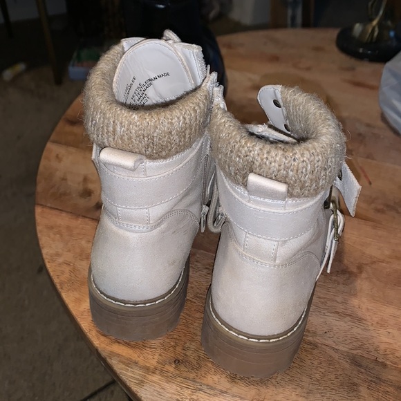 Cliffs by White Mountain Womens Marlee Ivory Combat & Lace-up Boots Shoes NWT - Picture 5 of 5